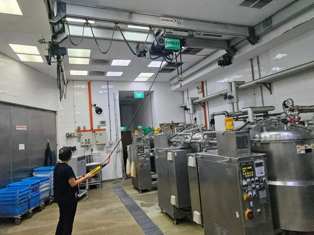 Installed Verlinde lifting solutions in a facility&nbsp;