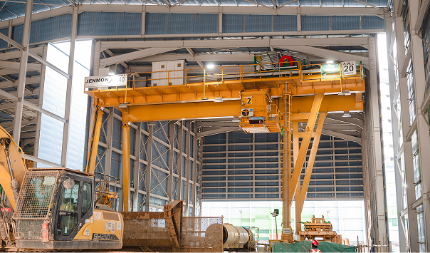 Jenmon overhead crane inside a warehouse for the CLB synchronised crane project