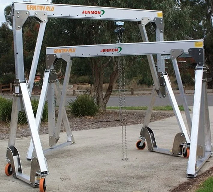 Jenmon engineered crane installed for deep tunnel construction works